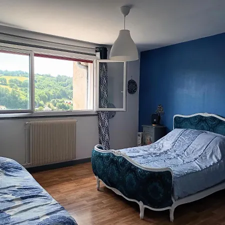 Spacieux Atypique 115m2 Avec Jardin * Pontaumur
